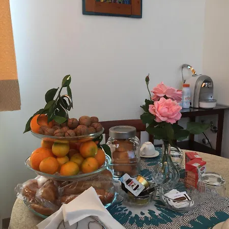 Bed & Breakfast La Casa Di Emanuella - & International *