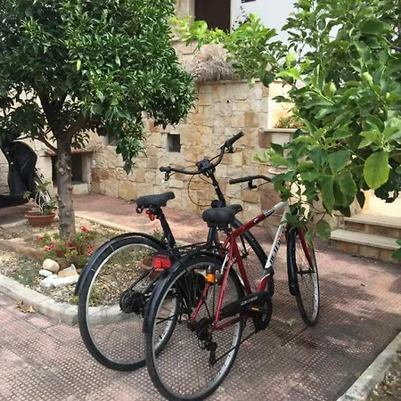 Bed & Breakfast La Casa Di Emanuella - & International