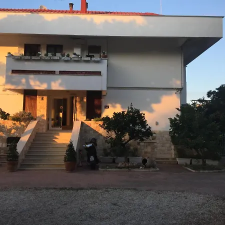 La Casa Di Emanuella - & International