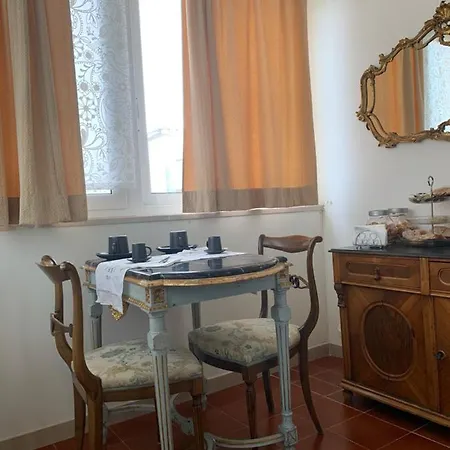 Bed and Breakfast La Casa Di Emanuella - & International