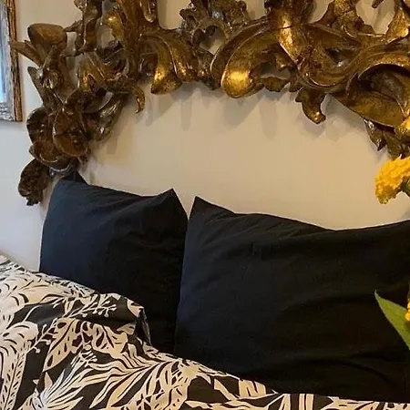 La Casa Di Emanuella - & International 4*